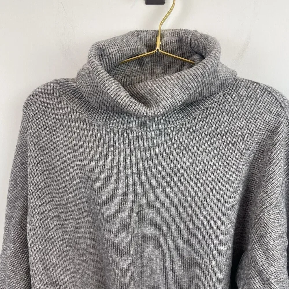 Free People Gray Oversized Gray Sweater Turtleneck‎ Size S